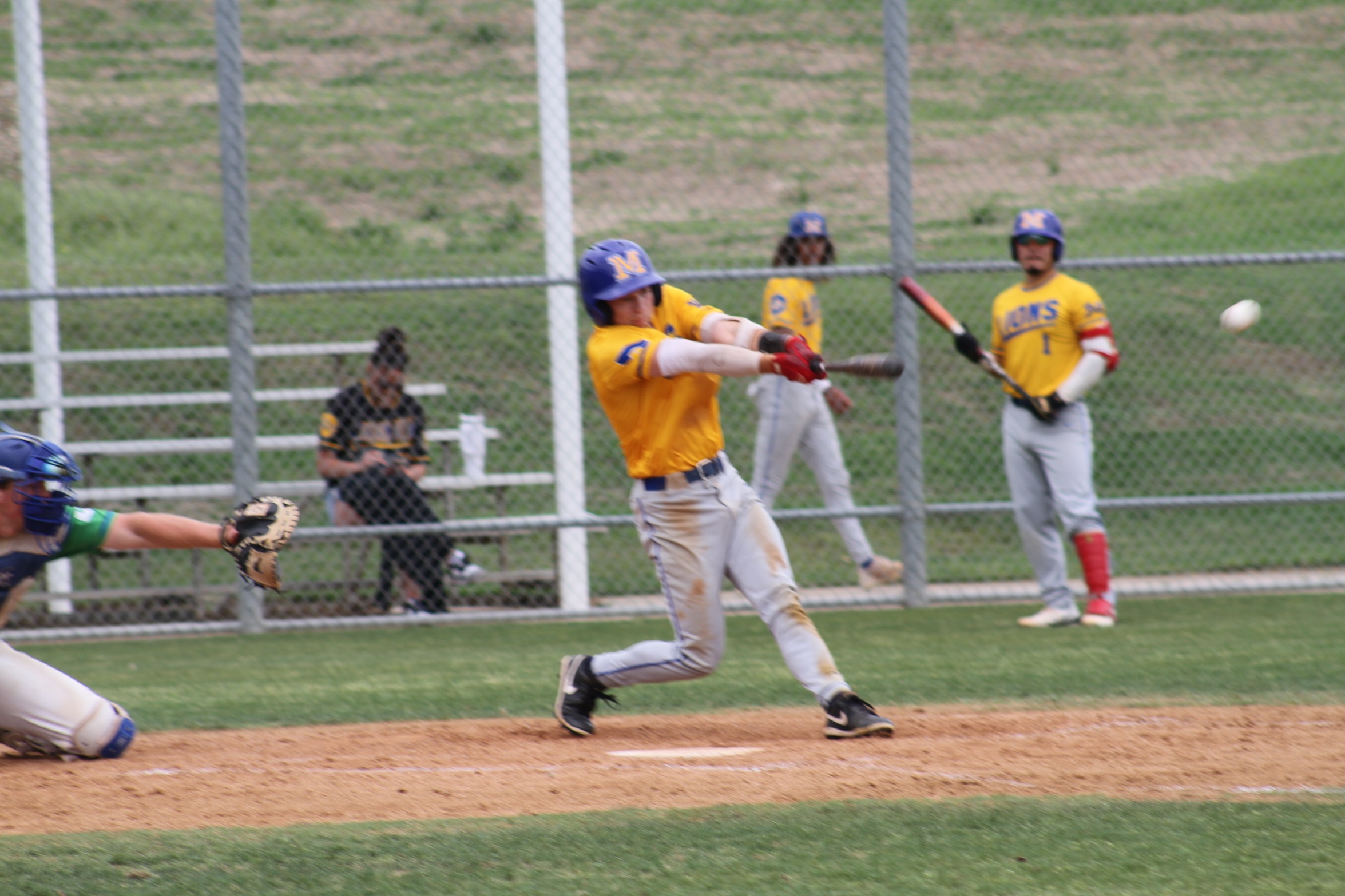 Mountain View Rolls by Brookhaven as Season Draws to Close