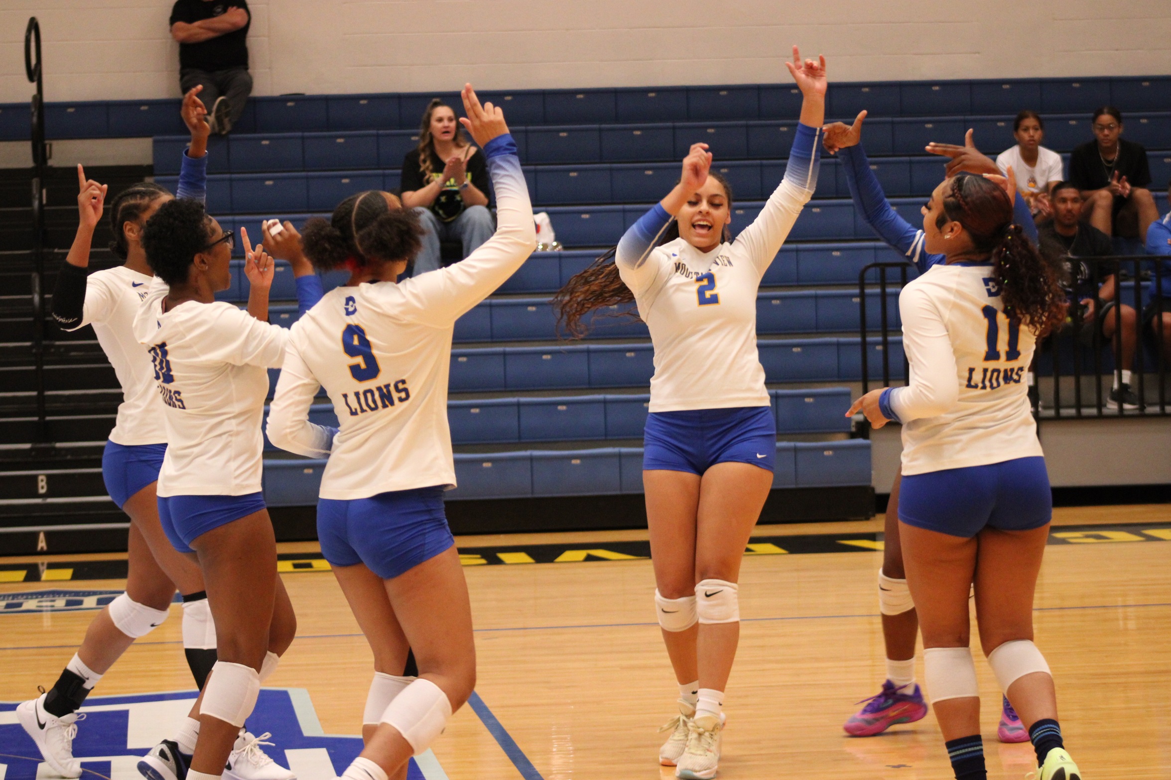 Mountain View Wins First DAC Match